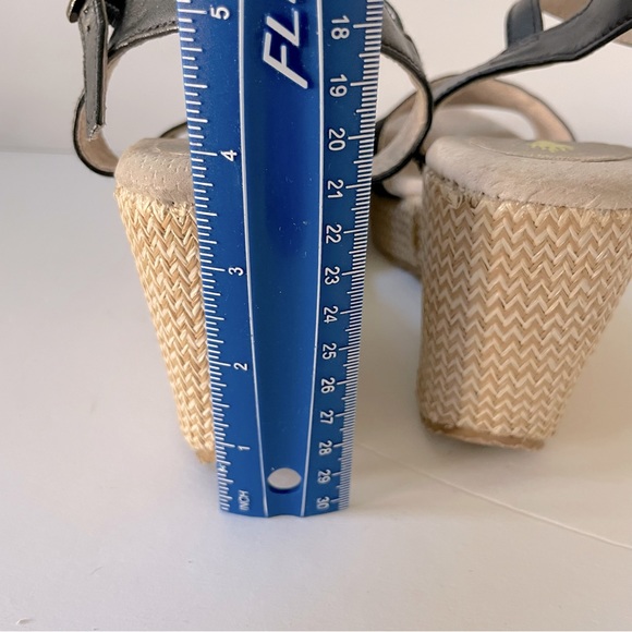 Volatile Black Wedge Heels 9 - Picture 13 of 14